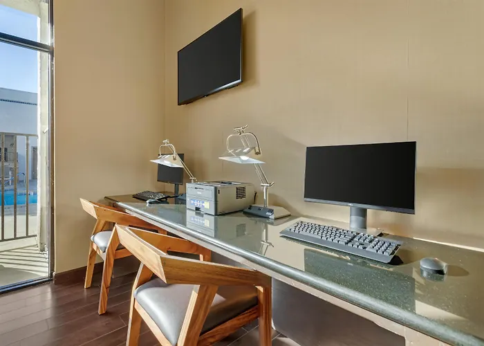 Best Western Plus Big America